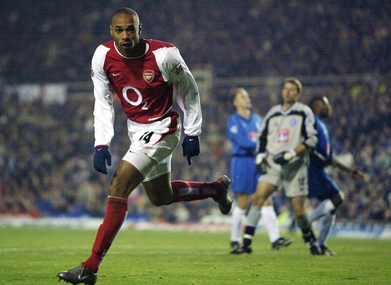 Arsenal's Thierry Henry (L) celebrates his goal as Birmingham City's goalkeeper Nico Vaesen (2nd R) and teammates despair  during a premier league match  at  St Andrews stadium in Birmingham, 12 January 2003.Arsenal leads Birmingham 1-0 . AFP PHOTO/Odd ANDERSEN  
                       - - ONLINE INTERNET USE SUBJECT TO FAPL LICENSE - - (Photo by ODD ANDERSEN / AFP)