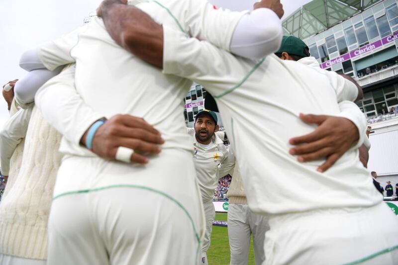 LEEDS, ENGLAND - JUNE 03:  Pakistan captain Sarfraz Ahmed speaks to his team in the huddle ahead of day three of the 2nd NatWest Test match between England and Pakistan at Headingley on June 3, 2018 in Leeds, England.  (Photo by Gareth Copley/Getty Images)