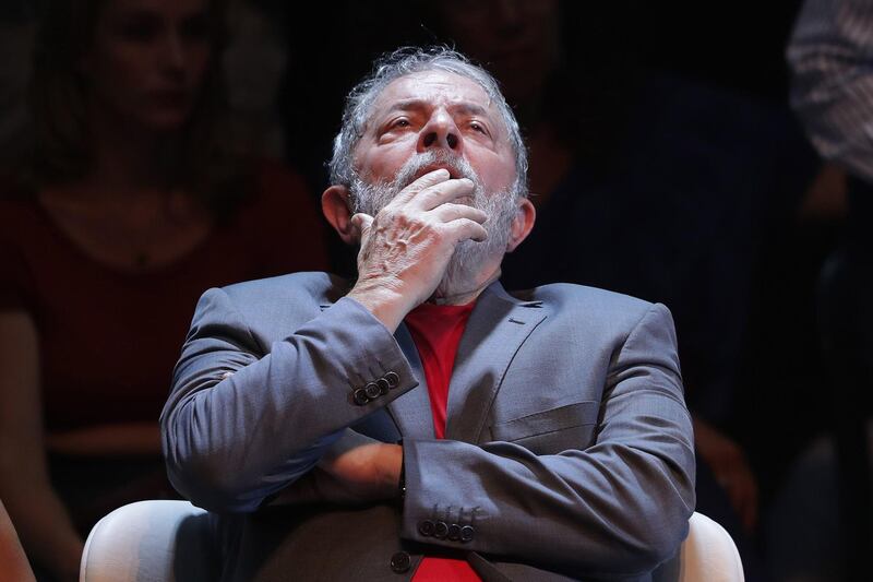 epa06646335 (FILE) - Brazilian President Luiz Inacio Lula da Silva during an act in Rio de Janeiro, Brazil, 02 April 2018 (issued 05 April 2018). Brazilian Supreme Court on 04 April 2018 rejected a habeas corpus tried by the defense of Lula and thus opening the possibility of jail time to the country's most popular leader, sentenced to twelve years in prison for corruption.  EPA/ANTONIO LACERDA FILE