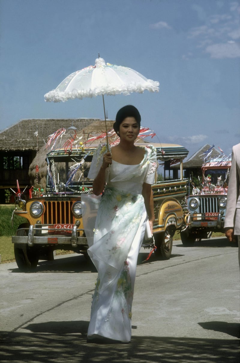 Imelda Marcos, the wife of President Ferdinand Marcos of the Philippines, in Nayong Pilipino Park, Manila, February 1972. (Photo by Slim Aarons/Getty Images)
