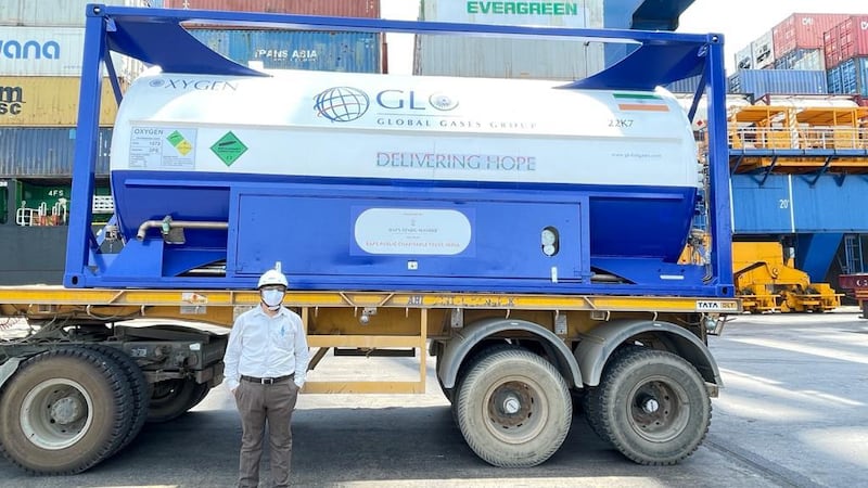A liquid oxygen tank sent from the UAE to help with Covied-19 relief arrives in India. Courtesy: Baps Hindu Mandir Abu Dhabi 