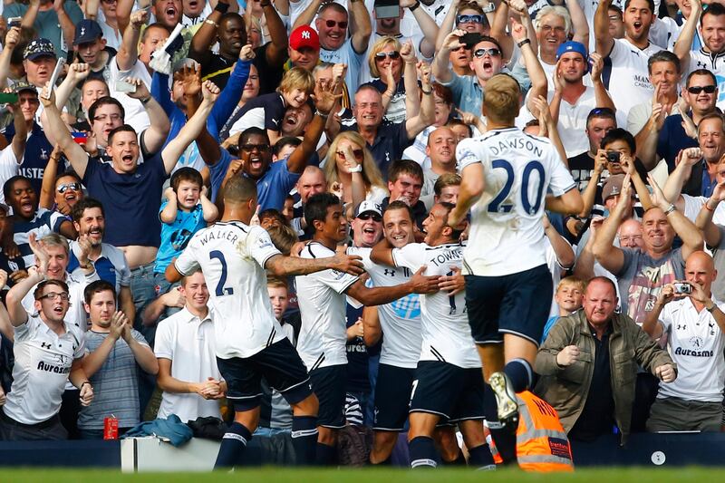 epa03837373 Tottenham Hotspur players celebrate a goal by Roberto Soldado (3rd R) during the English Premier League soccer match between Tottenham Hotspur FC and Swansea City at White Hart Lane stadium in London, Britain, 25 August 2013. Tottenham won 1-0.  EPA/TAL COHEN DataCo terms and conditions apply https://www.epa.eu/downloads/DataCo-TCs.pdf *** Local Caption ***  03837373.jpg