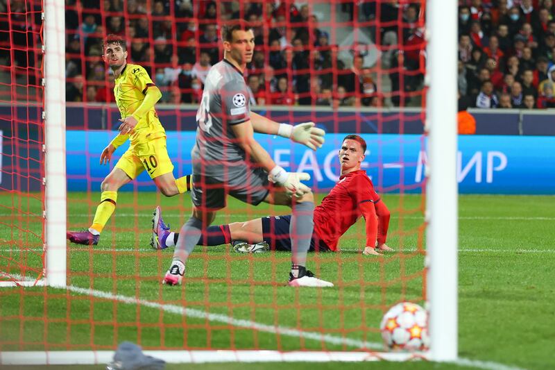 Christian Pulisic – 7 The American scored in consecutive Champions League games, finding space in Lille’s defence to meet Jorginho’s perfectly weighted pass to bounce off the far post into Leo Jardim’s goal. 


Getty