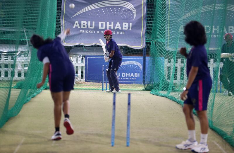 Esha Oza during nets at the Zayed Cricket Academy in Abu Dhabi. Pawan Singh / The National