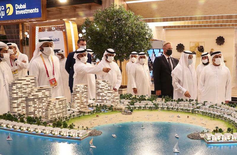 Mattar Al Tayer, director general, chairman of the board of executive directors of the Roads and Transport Authority and commissioner general for infrastructure, urban planning and well-being (first from right) after the inauguration of Cityscape Global.
