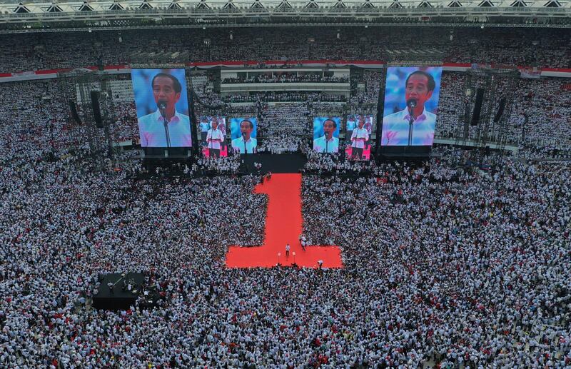 Indonesia's incumbent presidential candidate Joko Widodo addresses to supporters during a campaign rally at Gelora Bung Karno stadium in Jakarta, April 13, 2019. Reuters