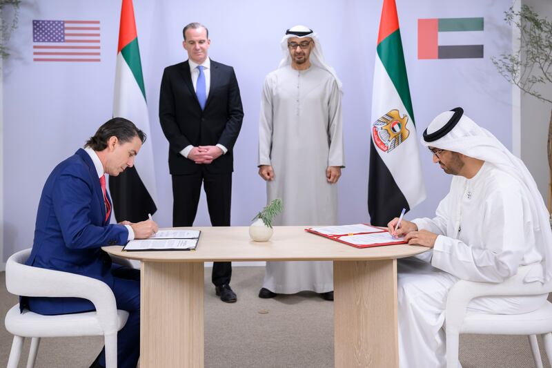 Sheikh Mohamed and Mr McGurk witness the signing of an MOU for the launch of the Partnership for Accelerating Clean Energy, by Dr Al Jaber and Mr Hochstein. All photos: UAE Presidential Court
