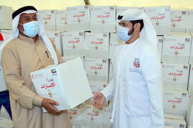 ERBIL, 27th May, 2021 (WAM) -- The Emirates Red Crescent has launched the first phase of a vaccination programme to inoculate 15,000 Syrian refugees and Iraq displaced persons in Iraqi Kurdistan refugees camps with COVID-19 Sinopharm. Wam
