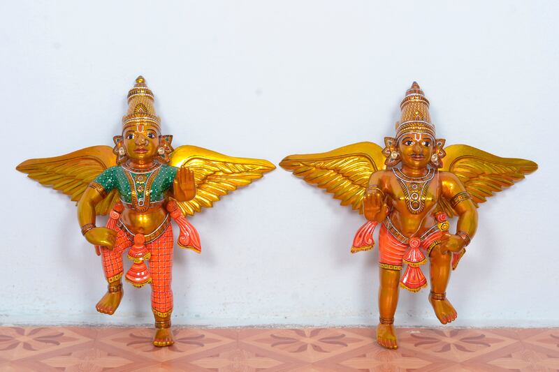 Kinnal toy artists belong to a community called Chitragars, who make figurines of icons, gods and goddesses