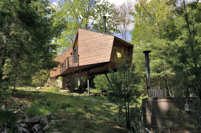 New York: Willow treehouse