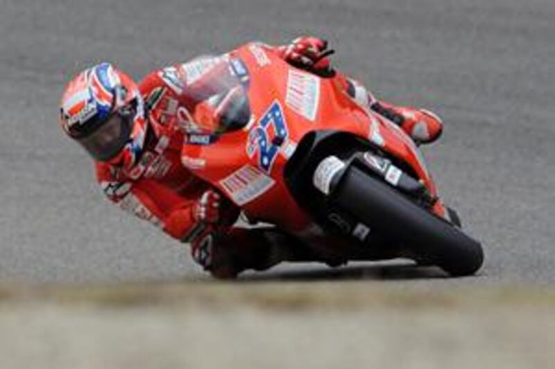 Casey Stoner's victory in Mugello puts him in the lead of the FIM MotoGP world championship points standings.