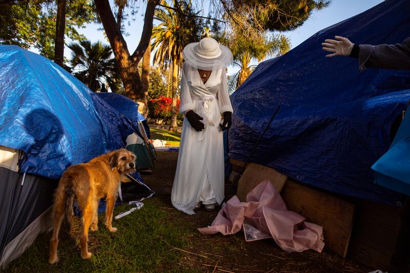 Davidson's series, 'Valeries and Henry: Unhoused but Unbroken', focuses on two of Los Angeles’s 65,000 homeless people, from their marriage to being removed from the park in which they lived. Photo: Barbara Davidson