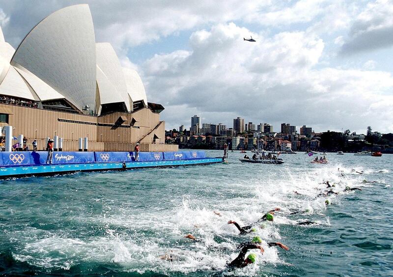 SYDNEY, AUSTRALIA - SEPTEMBER 16:  Olympische Spiele Sydney 2000, Sydney; START/SCHWIMMEN  (Photo by Lutz Bongarts/Bongarts/Getty Images)