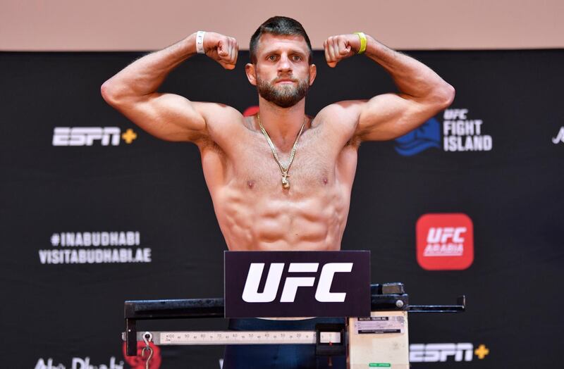 ABU DHABI, UNITED ARAB EMIRATES - JULY 14: Calvin Kattar poses on the scale during the UFC Fight Night weigh-in inside Flash Forum on UFC Fight Island on July 14, 2020 in Yas Island, Abu Dhabi, United Arab Emirates. (Photo by Jeff Bottari/Zuffa LLC via Getty Images)