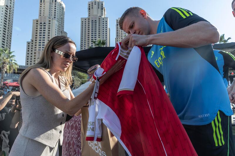 Fans got to meet Arsenal players who are in Dubai for training camp