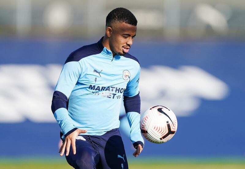 MANCHESTER, ENGLAND - NOVEMBER 06: Gabriel Jesus of Manchester City warms up during a training session at Manchester City Football Academy on November 06, 2020 in Manchester, England. (Photo by Matt McNulty - Manchester City/Manchester City FC via Getty Images)
