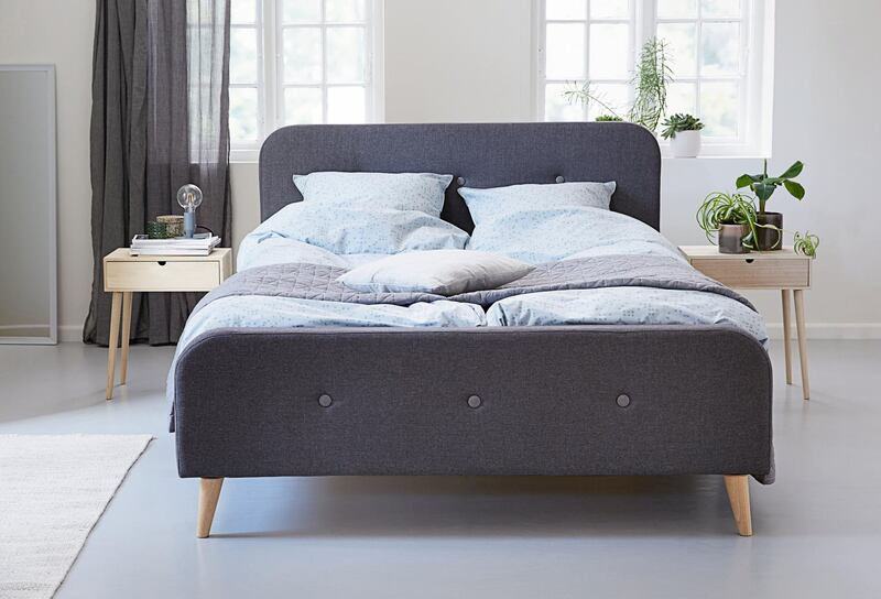 Kongsberg bed frame (140 x 200cm); Dh700
