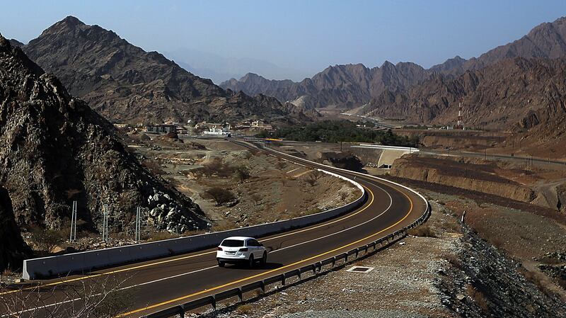 Fujairah,United Arab Emirates-August, 08, 2015: General view of the Mountains on Dibba-Masafi road in the emirate of Fujairah , United Arab Emirates . ( Satish Kumar / The National ) For Stock *** Local Caption ***  SK-DibbaMasafi-08082015-02.jpg