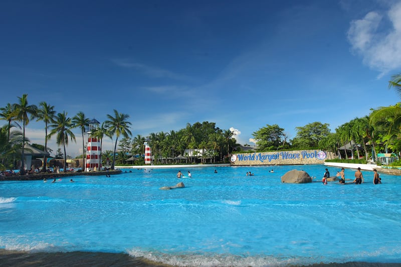 The world's largest wave pool is at Bangkok's Siam Park. Photo: Siam Park
