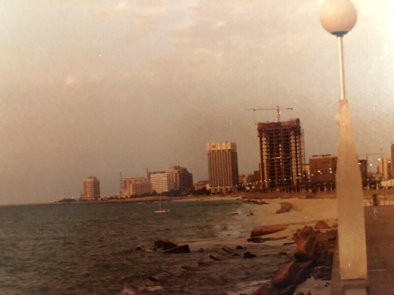 <p>Abu Dhabi&#39;s Corniche, 1979. Courtesy David Pryce</p>
