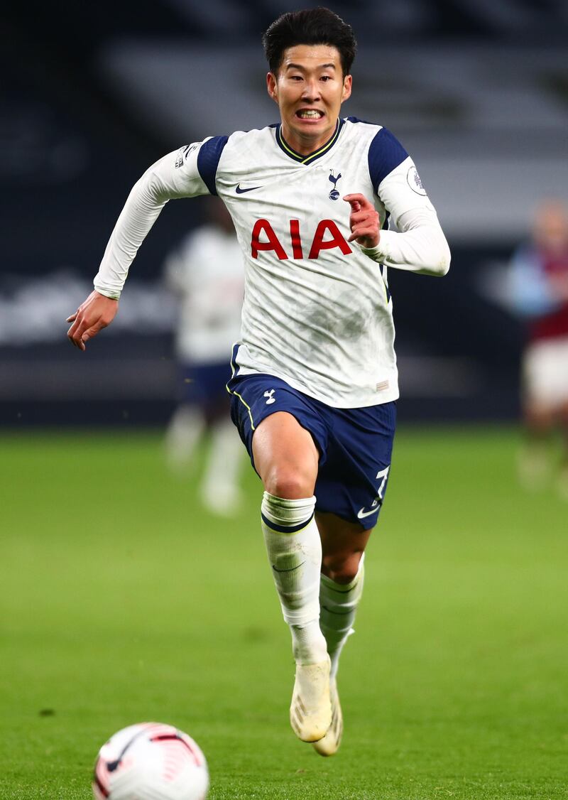 Tottenham Hotspur's South Korean striker Son Heung-Min runs for the ball during the English Premier League football match between Tottenham Hotspur and West Ham United at Tottenham Hotspur Stadium in London, on October 18, 2020.  - RESTRICTED TO EDITORIAL USE. No use with unauthorized audio, video, data, fixture lists, club/league logos or 'live' services. Online in-match use limited to 120 images. An additional 40 images may be used in extra time. No video emulation. Social media in-match use limited to 120 images. An additional 40 images may be used in extra time. No use in betting publications, games or single club/league/player publications.
 / AFP / POOL / Clive Rose / RESTRICTED TO EDITORIAL USE. No use with unauthorized audio, video, data, fixture lists, club/league logos or 'live' services. Online in-match use limited to 120 images. An additional 40 images may be used in extra time. No video emulation. Social media in-match use limited to 120 images. An additional 40 images may be used in extra time. No use in betting publications, games or single club/league/player publications.
