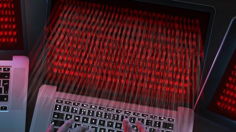 The increase in data breaches highlights the need for stricter protection, notably end-to-end encryption. Tek Image / Science Photo Library