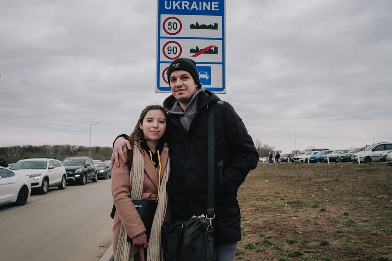 Nadia and Ivan on their way to the border.