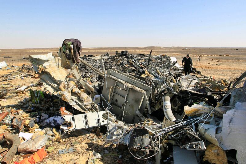 Experts from Russia arrived at the site of the plane crash in Egypt’s Sinai peninsula on November 1, 2015, a day after the charter flight from Sharm El Sheikh to St Petersburg suddenly disappeared from radar. Khaled Elfiqi / EPA
