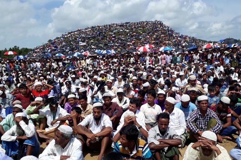 Rohingya refugees gather to mark the second anniversary of the exodus at the Kutupalong camp in Cox’s Bazar, Bangladesh, August 25, 2019. REUTERS/Rafiqur Rahman     TPX IMAGES OF THE DAY