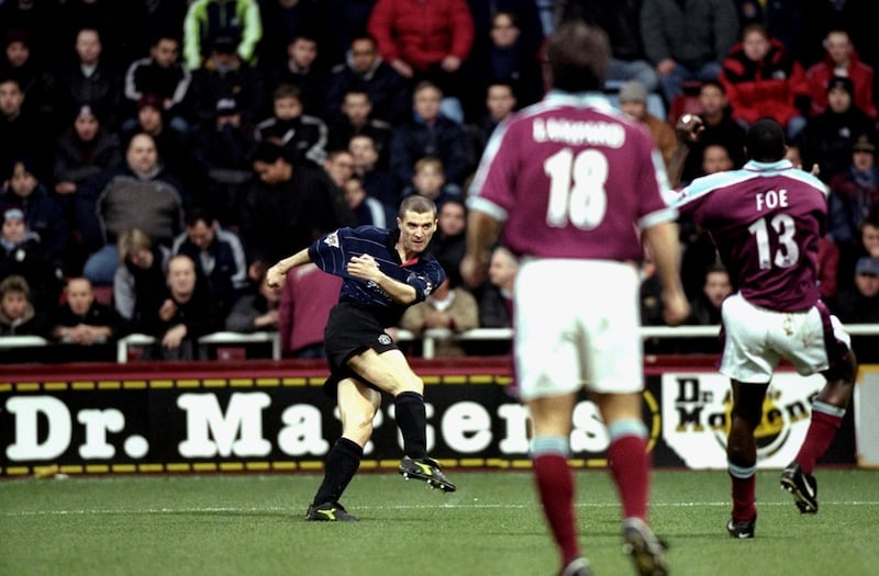 18 Dec 1999:  Roy Keane of Manchester United shoots against West Ham United during the FA Carling Premiership match at Upton Park in London. Man Utd won 4-2. \ Mandatory Credit: Alex Livesey /Allsport