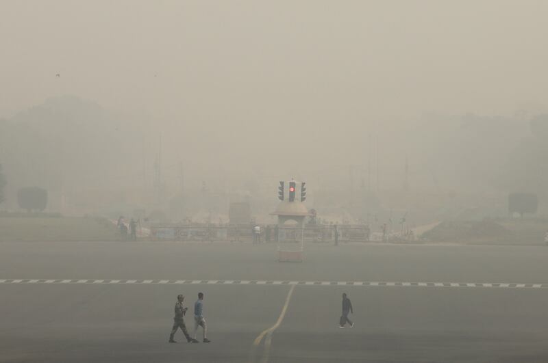 Rajpath on a smoggy day. Reuters