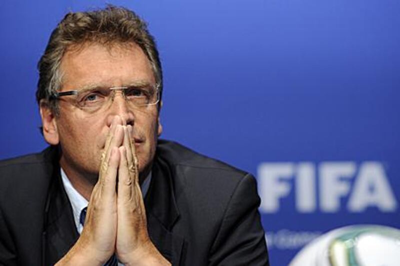 The Fifa general secretary Jerome Valcke confirmed that an e-mail sent by him with claims that Qatar had "bought" hosting rights for the 2022 World Cup was genuine.