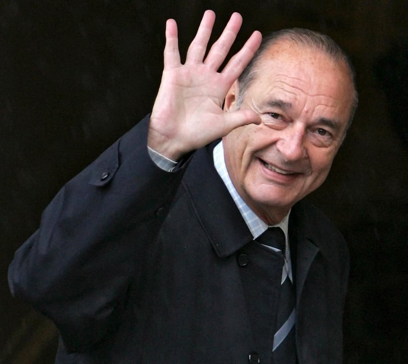 epaselect epa07870336 (FILE) -  French President Jacques Chirac arrive for a G8 working session in Konstantinovsky Palace, in St Petersburg, Russia, 17 July 2006 (reissued 26 September 2019). According to reports, former French President Jaques Chirac has died aged 86 on 26 September 2019.  EPA/SERGEI CHIRIKOV