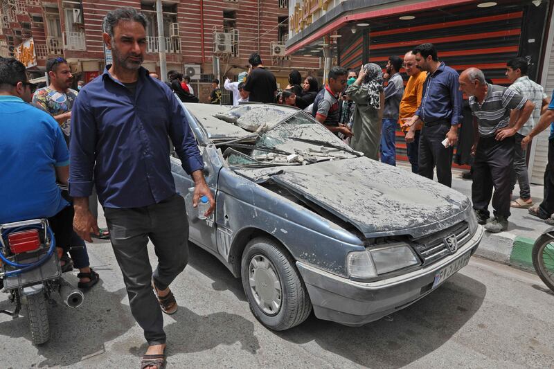 The cause of the collapse, which occurred during a sandstorm, is still unclear. Tasnim News / AFP