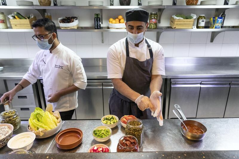 DUBAI, UNITED ARAB EMIRATES. 02 APRIL 2021.  How restaurants and hotels are changing how they serve food because of the pandemic. Radisson Blu Hotel, Dubai Waterfront. (Photo: Antonie Robertson/The National) Journalist: Patrick Ryan. Section: National.