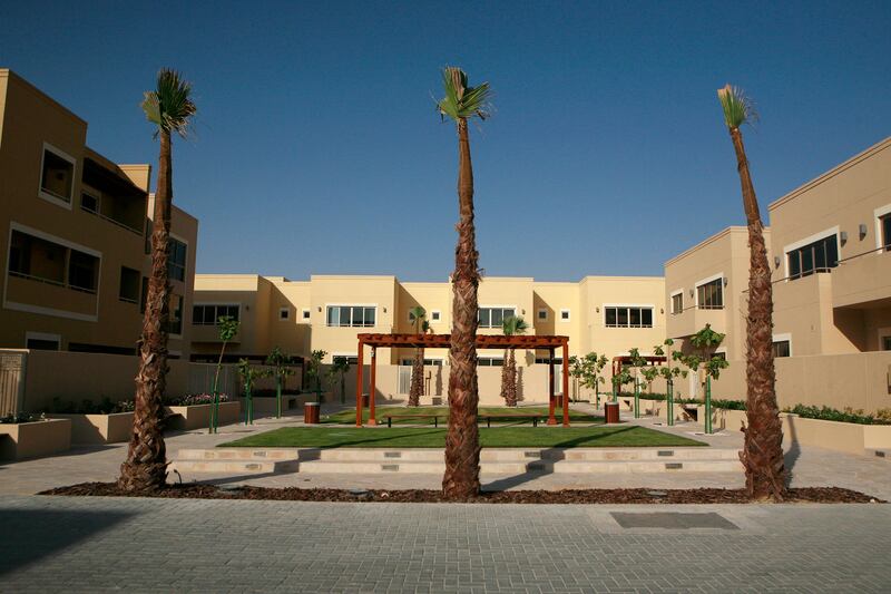 Abu Dhabi - May 28, 2009: A villa at the Al Raha Gardens. ( Philip Cheung / The National ) *** Local Caption ***  PC0040-AlRahaGardens.jpg