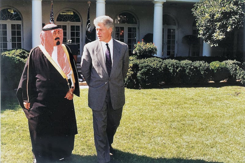 US President Bill Clinton (R) and Saudi Crown Prince Abdullah bin Abd al-Aziz Al Saud (L) walk through the Rose Garden 24 September at the White House in Washington, DC.   The Saudi Crown Prince is in Washington, DC for a three-day visit.   AFP  PHOTO        WHITE HOUSE (Photo by WHITE HOUSE / AFP)