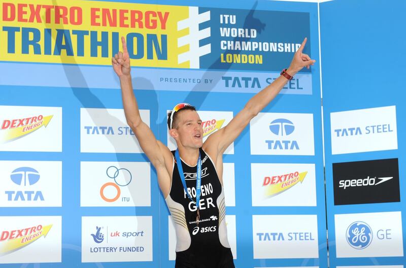 Former Olympic champion Jan Frodeno has raised more than €200,000 by completing a triathlon in lockdown. PS