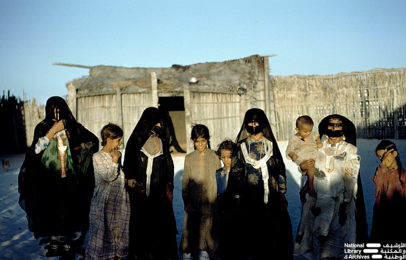 A family of women and young girls from Al Bateen, Abu Dhabi, 1960 to 1962. Dr Alan Horan © UAE National Library and Archives