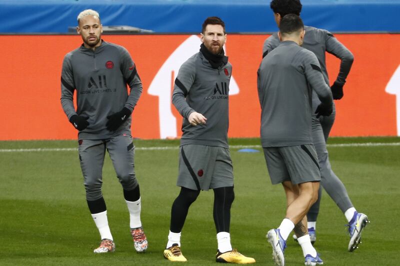 Messi and  Neymar  prepare for the Real Madrid match. AP