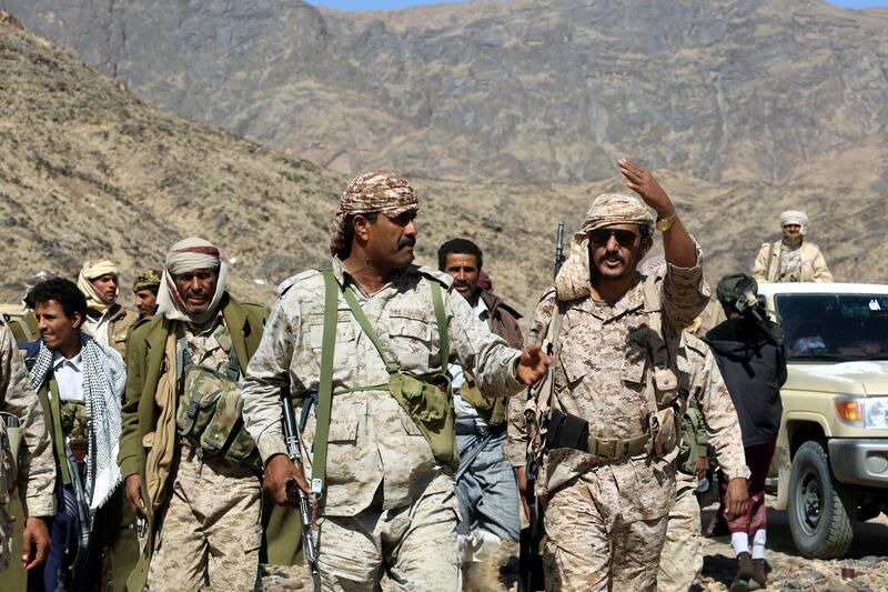 epa06394067 Pro-Yemeni government fighters patrol after driving Houthi rebels from the eastern district of Bayhan, 320km east of Sana'a, Yemen, 16 December 2017. According to reports, Yemeni government forces, backed by the Saudi-led military coalition, have advanced on-ground and imposed full control over the eastern district of Bayhan in the oil-rich province of Shabwa, following fierce fighting with the Houthi rebels.  EPA/SOLIMAN ALNOWAB