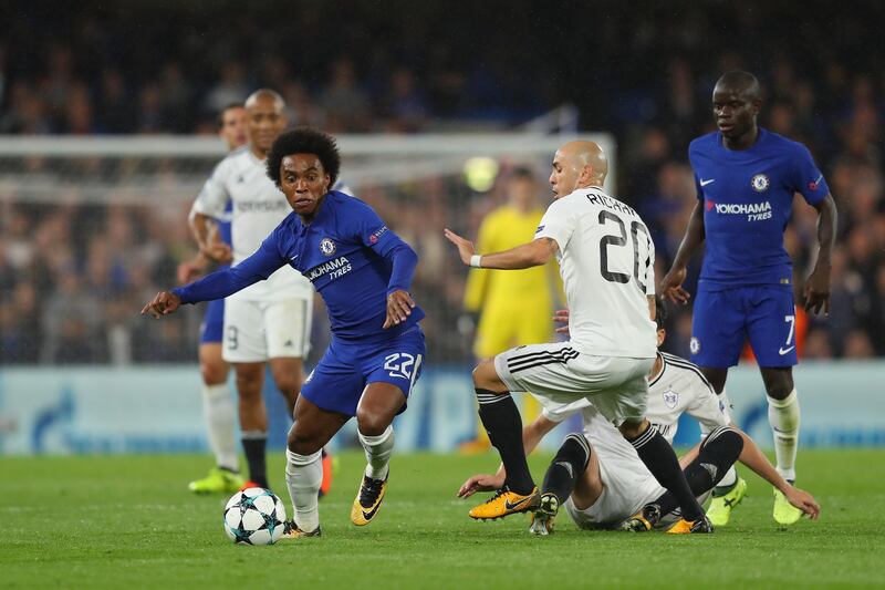 Willian of Chelsea escapes a challenge from Oliveira Richard of Qarabag. Richard Heathcote / Getty Images