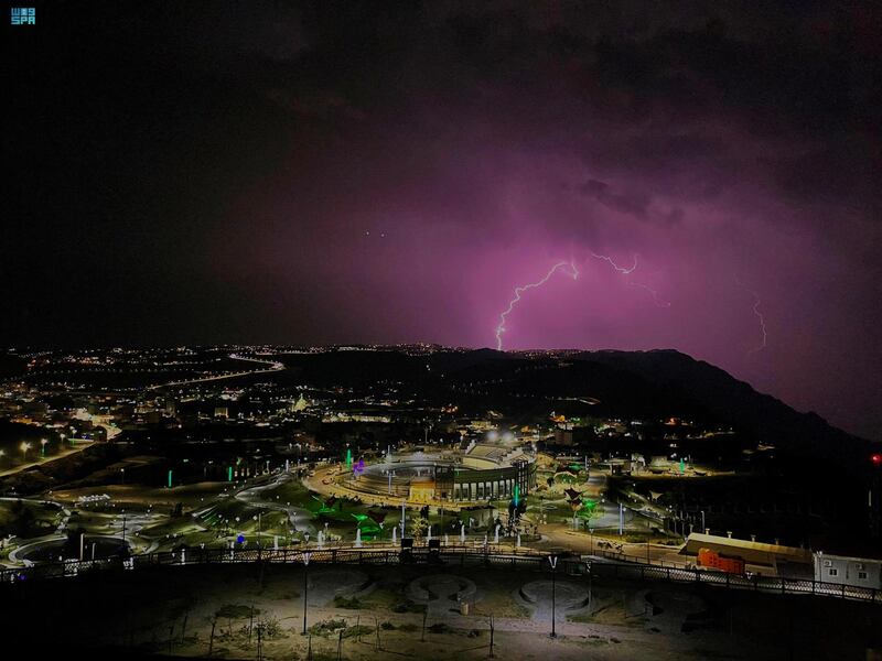 Lightning and thunder in the Baha region. SPA