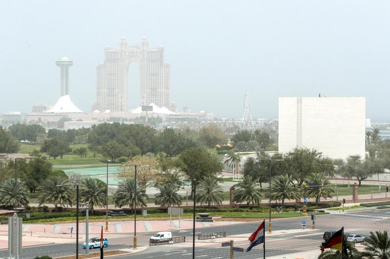 Abu Dhabi, United Arab Emirates, March 31, 2019.   AUH weather at the Marina Mall area.
Victor Besa/The National
Section:  NA
Reporter: