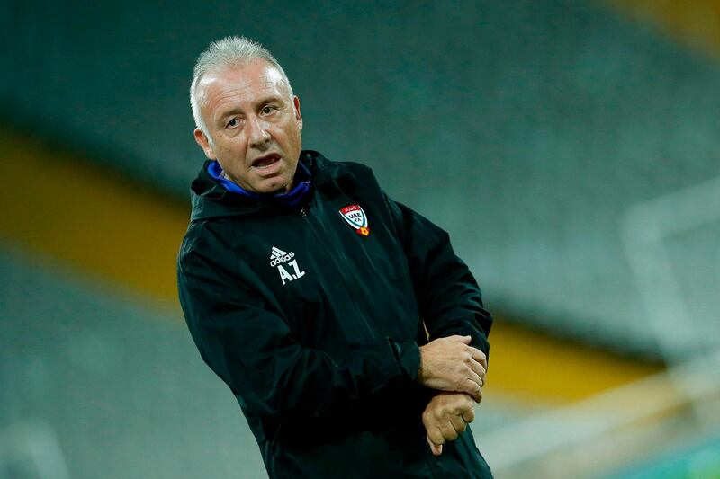 UAE´s coach Alberto Zaccheroni looks on during a friendly football match between United Arab Emirates and  Honduras at the Estadi Olimpic Lluis Companys in Barcelona on October 11, 2018. / AFP / PAU BARRENA
