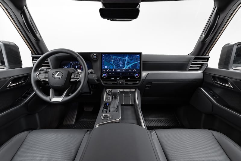 The dash is modernised, featuring a 14-inch central multimedia screen