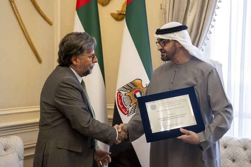 President Sheikh Mohamed welcomed a delegation from the Parliamentary Assembly of the Mediterranean, which presented him with the Global Humanitarian Personality Award. Wam