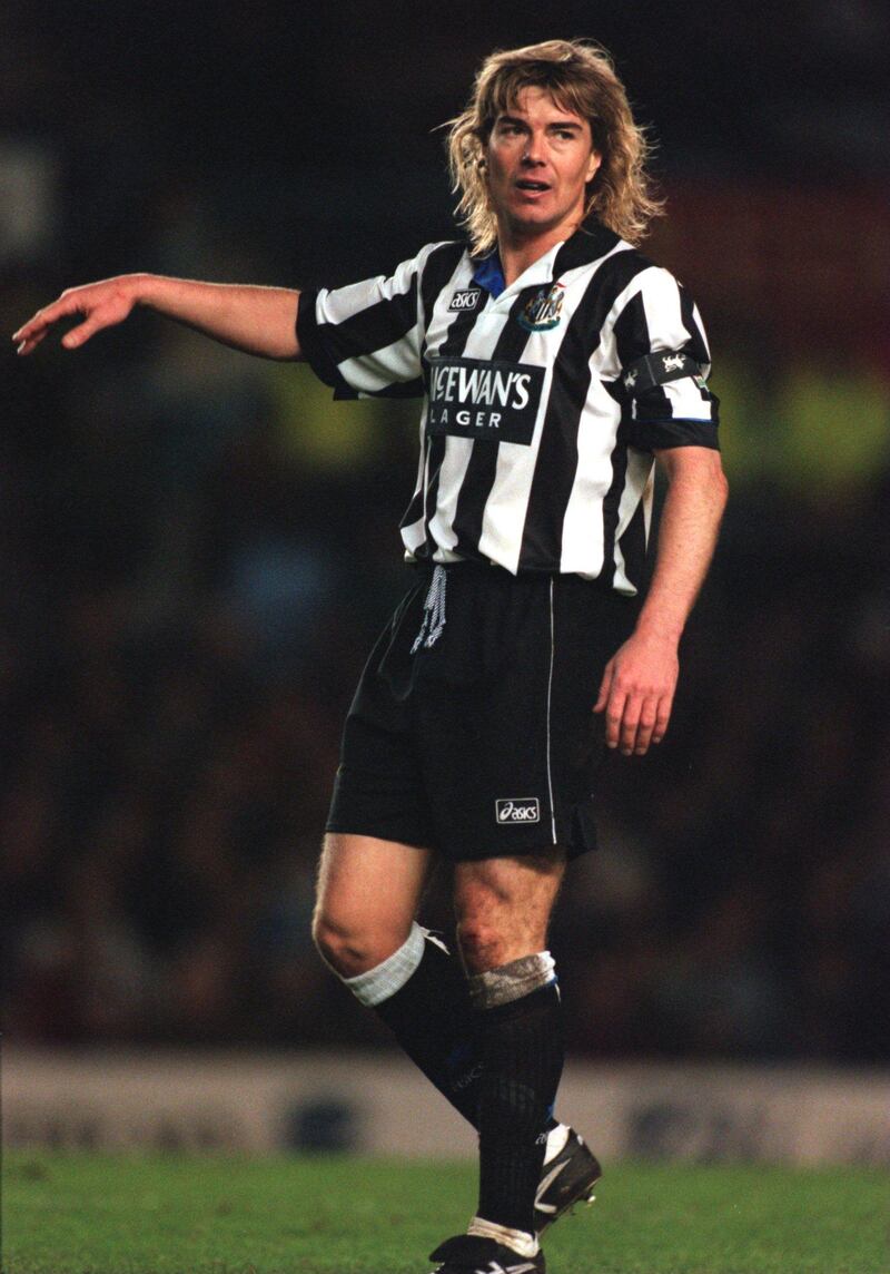 17 DEC 1994:  BARRY VENISON  OF NEWCASTLE UNITED IN ACTION DURING THE PREMIERSHIP MATCH AGAINST COVENTRY CITY WHICH ENDED IN A 0-0 DRAW. Mandatory Credit: Clive Mason/ALLSPORT
