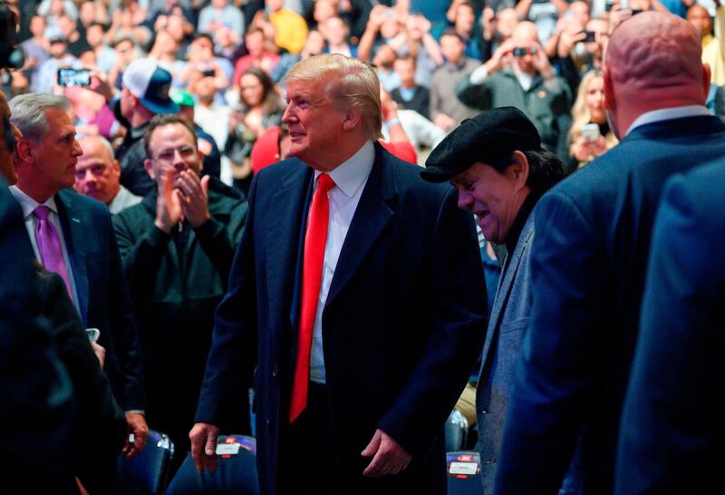 US President Donald Trump next to former Panamanian boxer Roberto Duran. AFP
