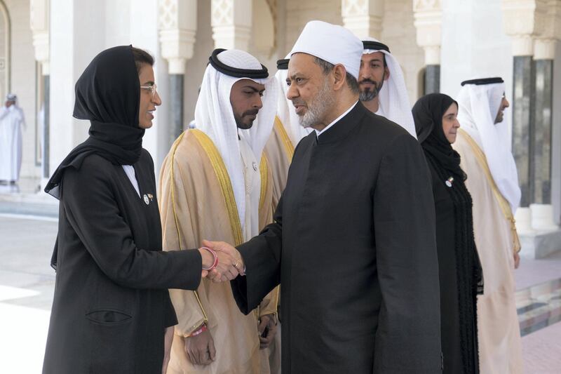 ABU DHABI, UNITED ARAB EMIRATES - February 05, 2019: Day three of the UAE Papal visit - HE Noura Mohamed Al Kaabi, UAE Minister of Culture and Knowledge Development (L), bids farewell to His Eminence Dr Ahmad Al Tayyeb, Grand Imam of the Al Azhar Al Sharif (R), at the Presidential Airport. 


( Rashed Al Mansoori / Ministry of Presidential Affairs )
---